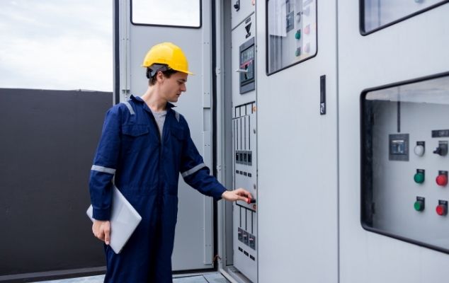Live Commissioning Site Acceptance Test SAT Mesin Industri