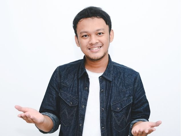 Tenaga ahli dan konsultan PT Industrial Control Indonesia memberikan sambutan hangat dan siap mendiskusikan solusi arsitektur otomasi terbaik untuk klien